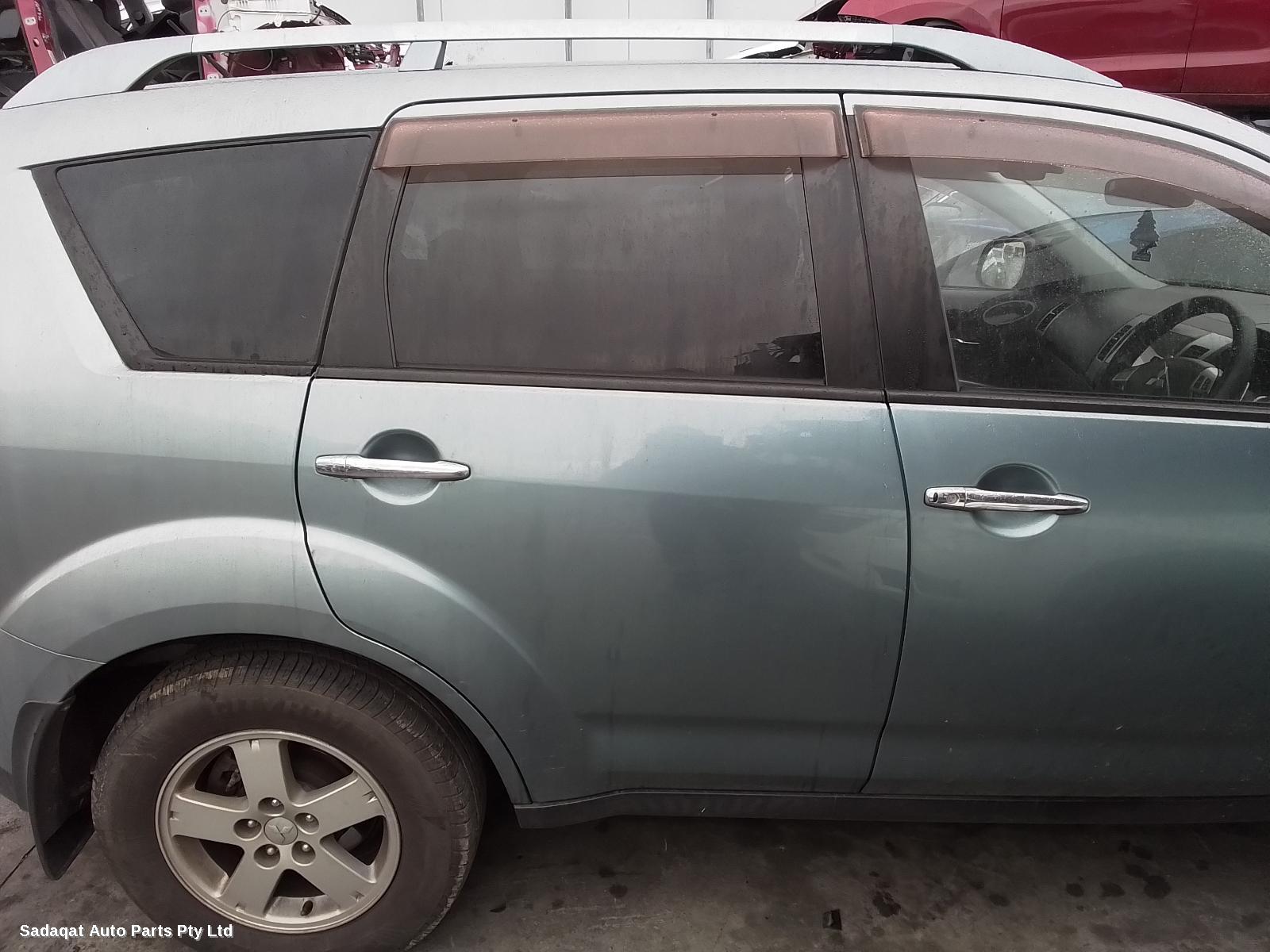 Mitsubishi Outlander Bonnet Lock/support