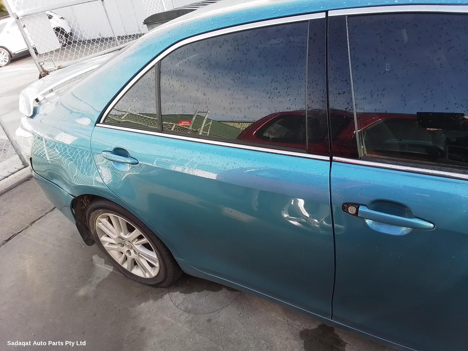 Toyota Aurion Bonnet Hinge/strut