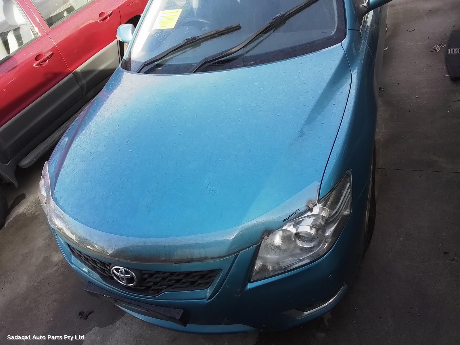 Toyota Aurion Bonnet Hinge/strut