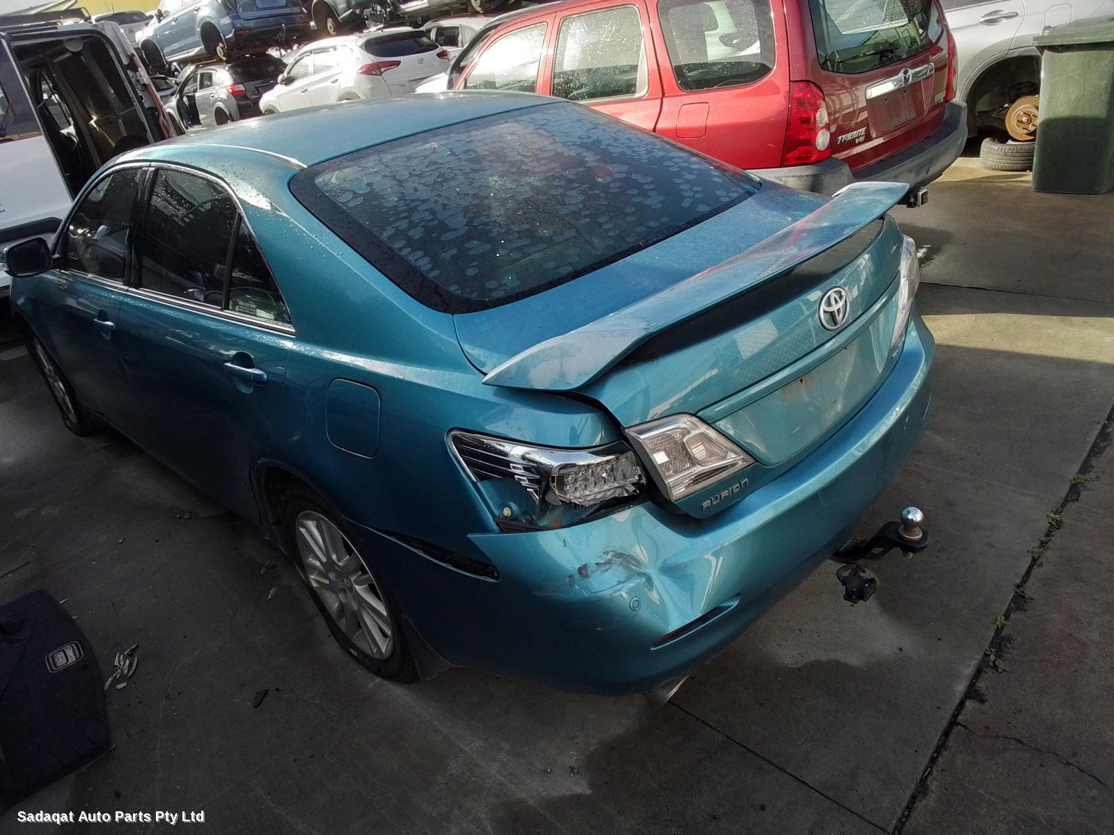 Toyota Aurion Bonnet Hinge/strut