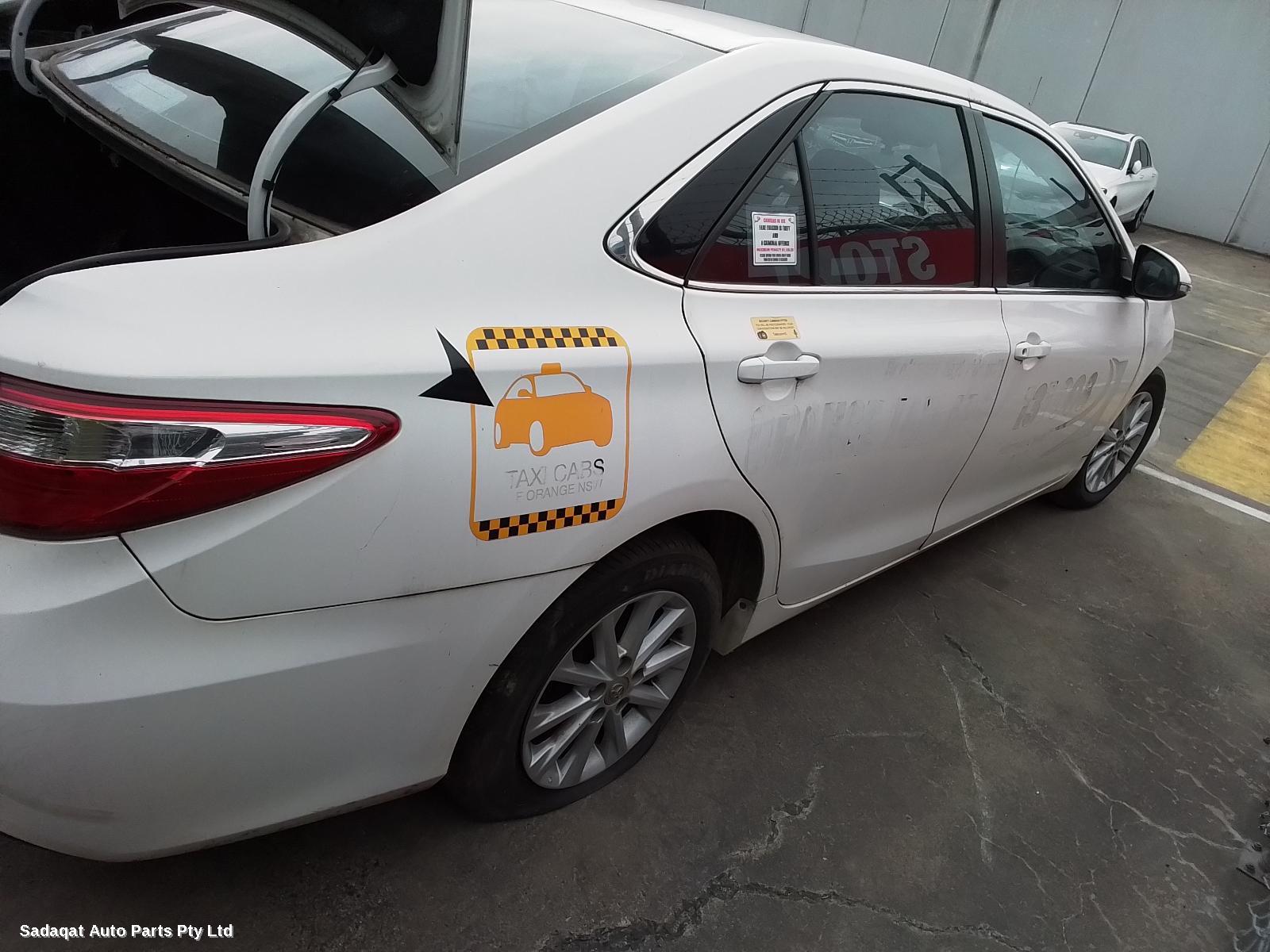 Toyota Camry Left Door Mirror