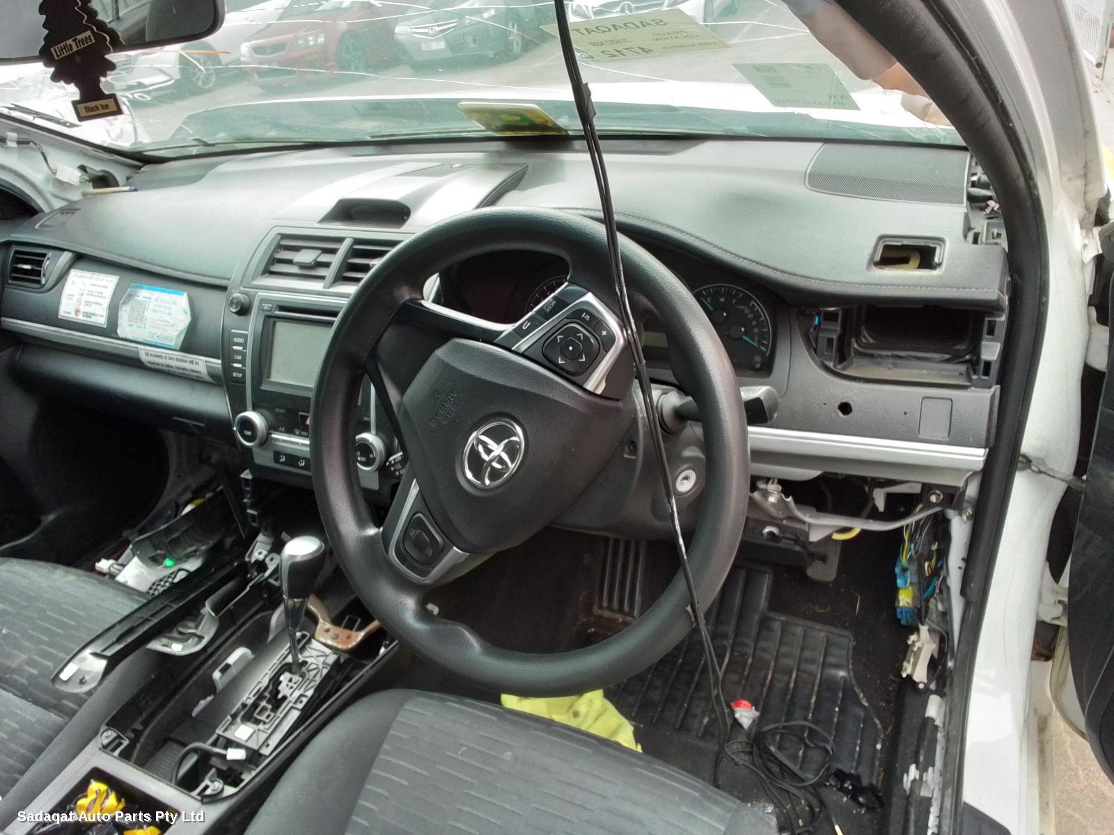 Toyota Camry Left Door Mirror