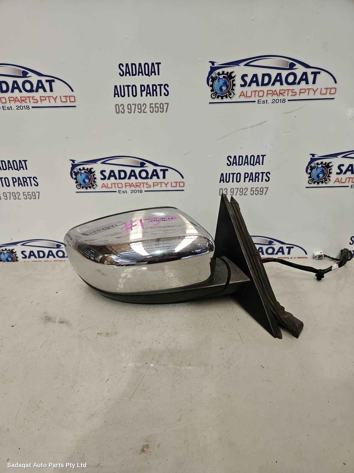 Chrysler 300c Right Door Mirror