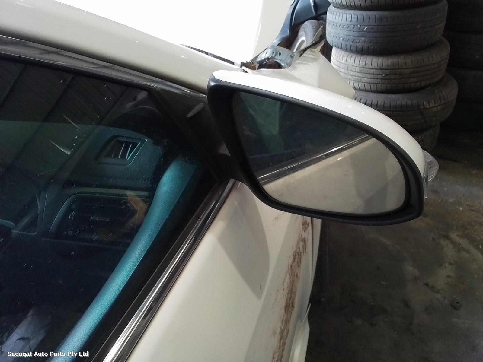 Toyota Aurion Left Taillight