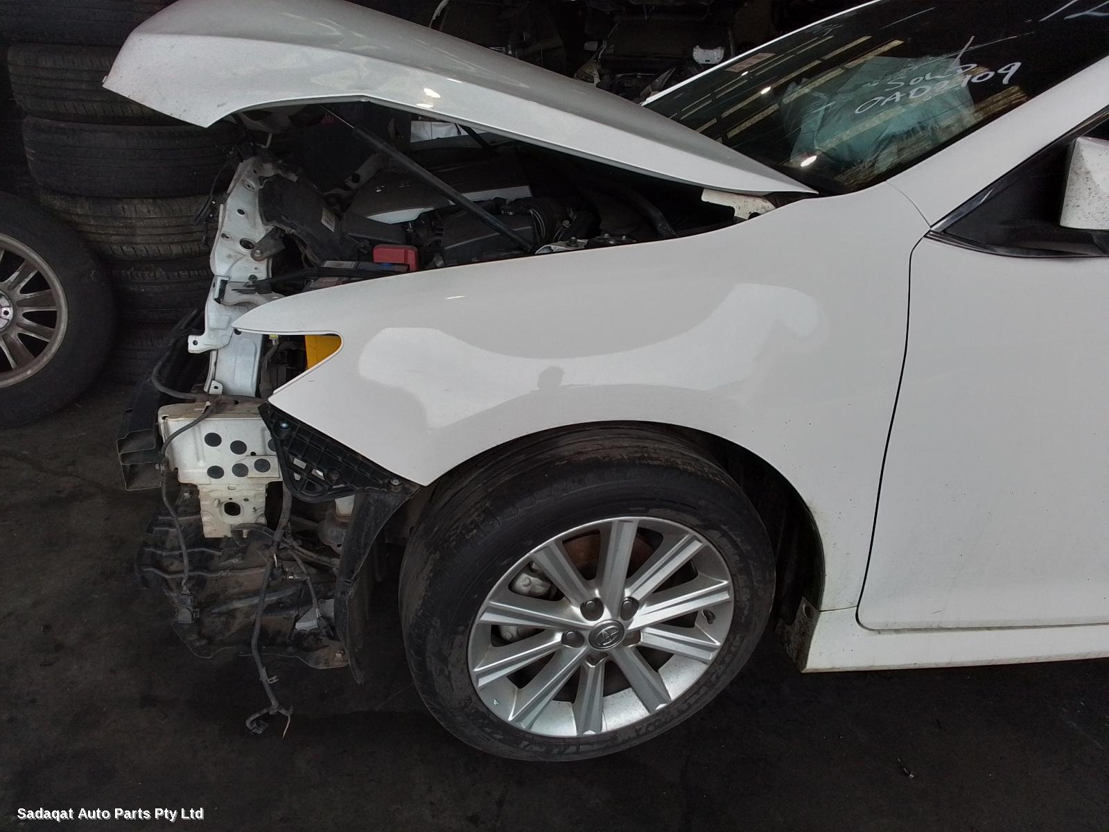 Toyota Aurion Left Taillight