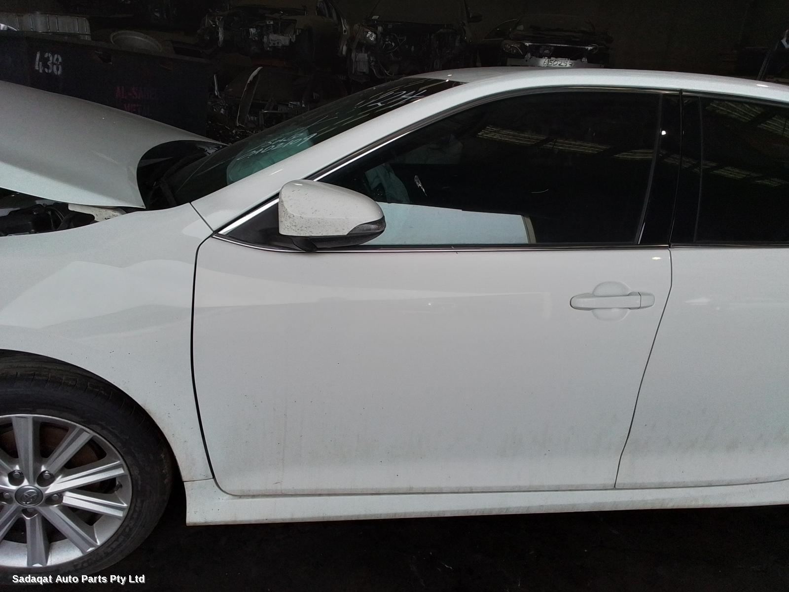 Toyota Aurion Left Taillight