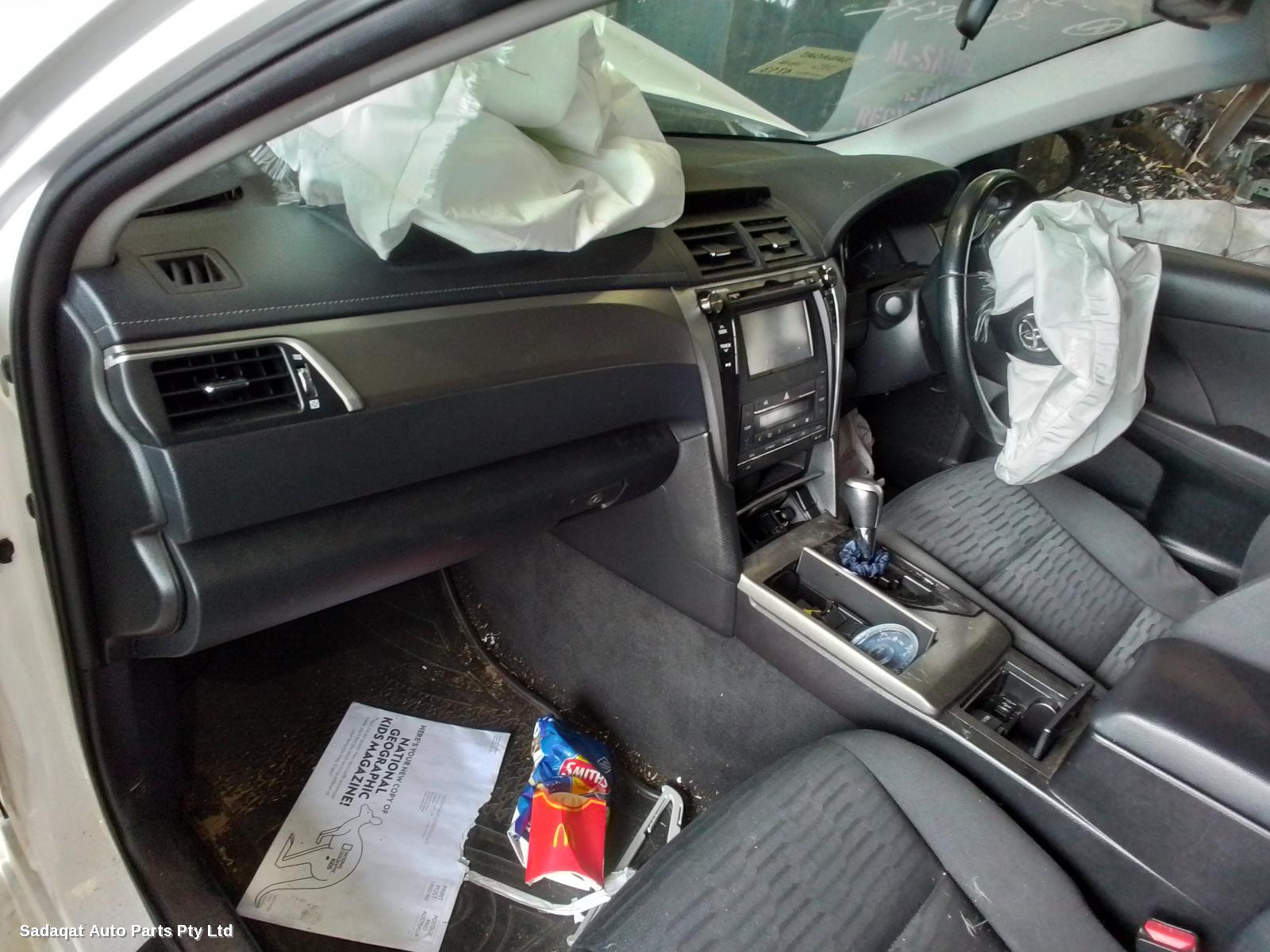 Toyota Aurion Left Taillight