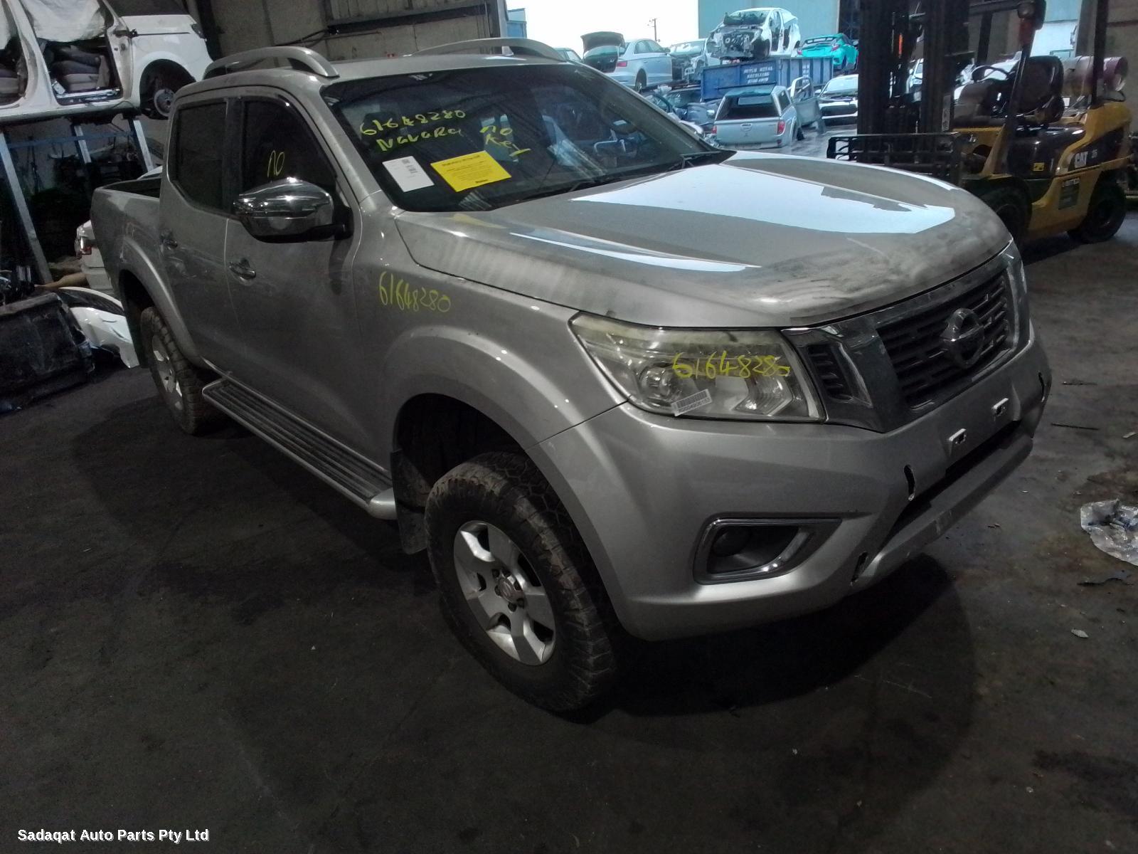 Nissan Navara Hoodlining