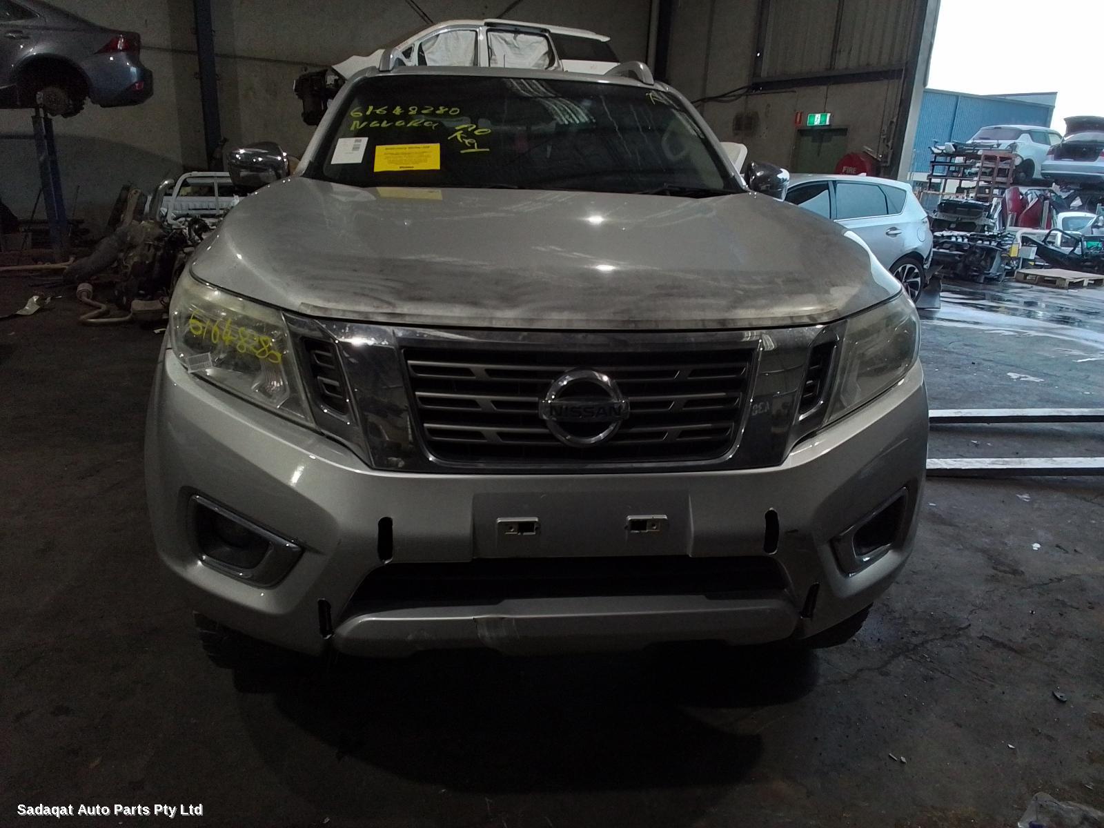 Nissan Navara Hoodlining