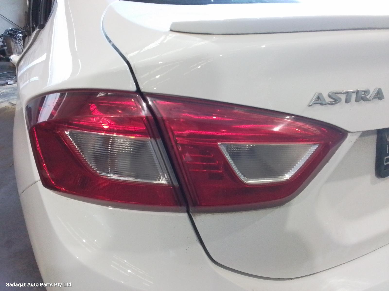 Holden Astra Right Headlamp