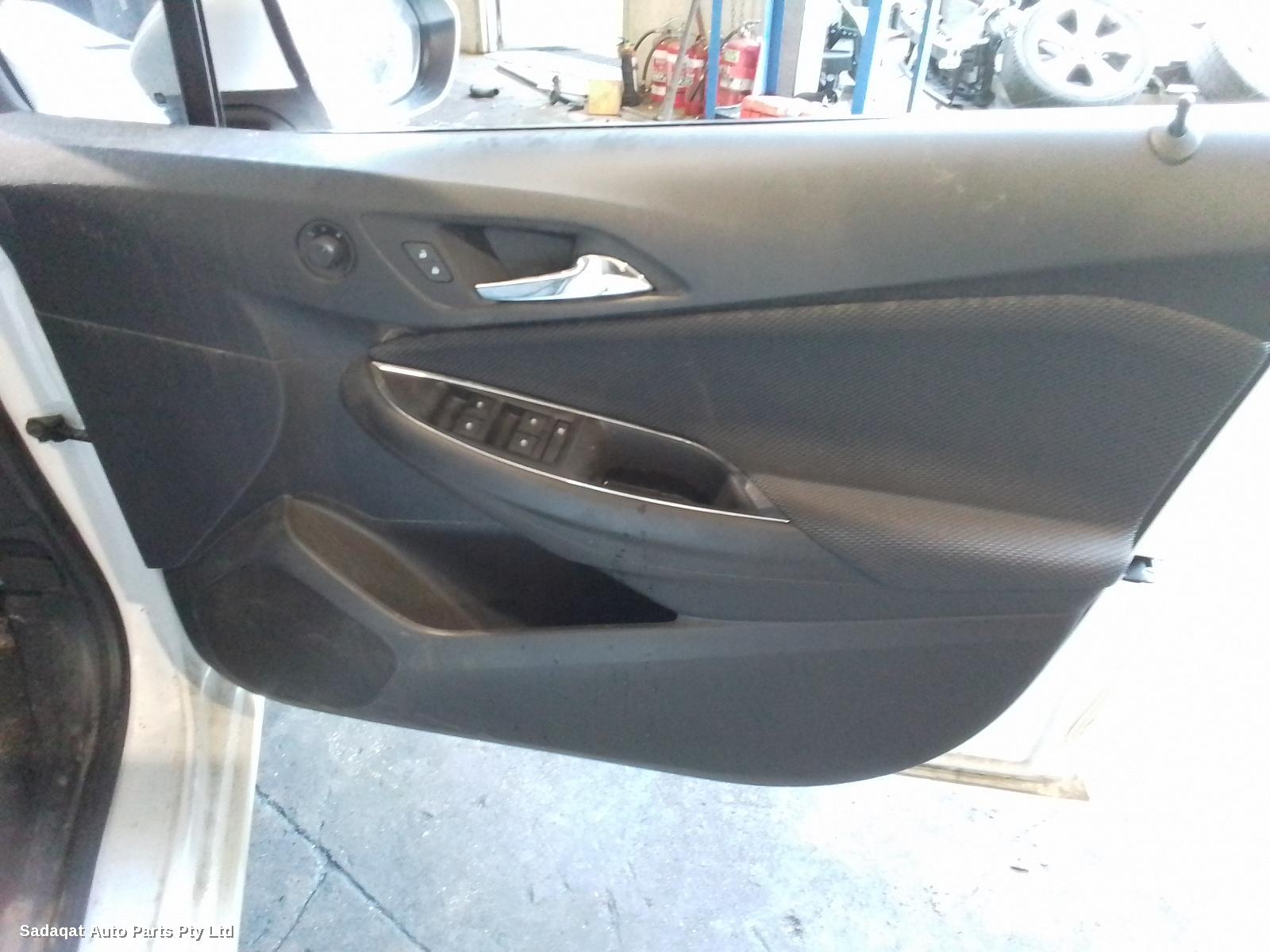 Holden Astra Right Headlamp