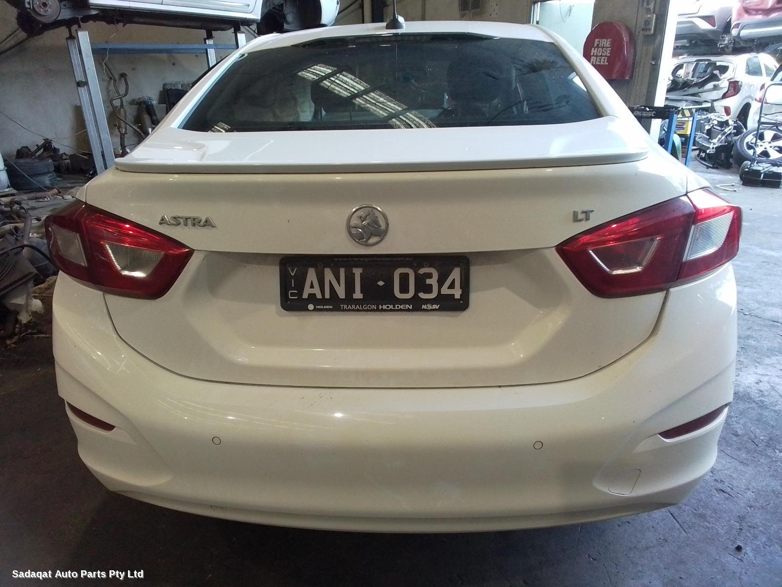 Holden Astra Right Headlamp