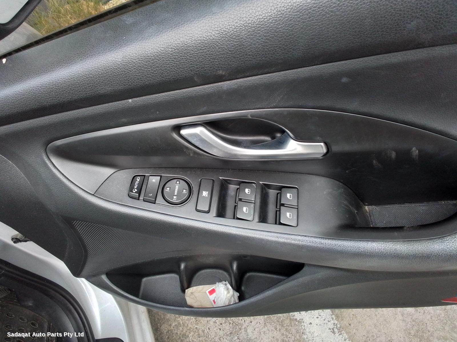 Hyundai I30 Right Door Mirror