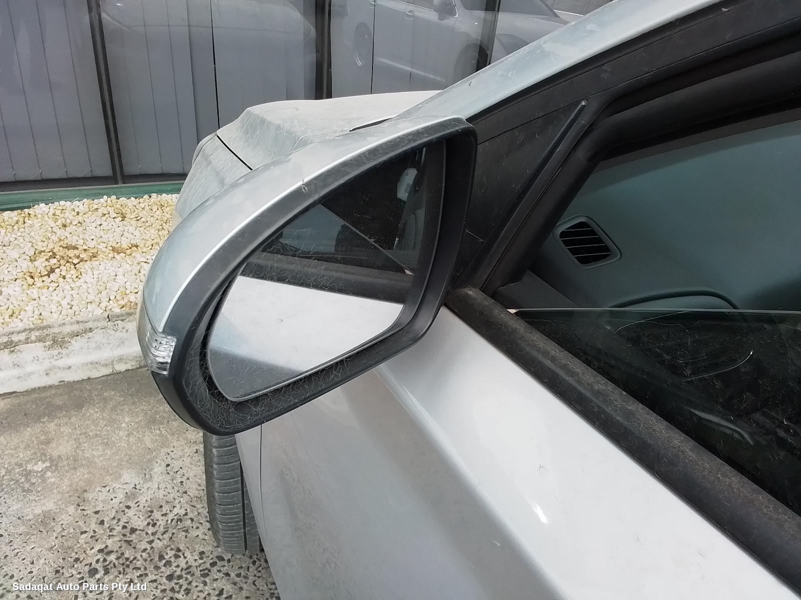 Hyundai I30 Right Door Mirror