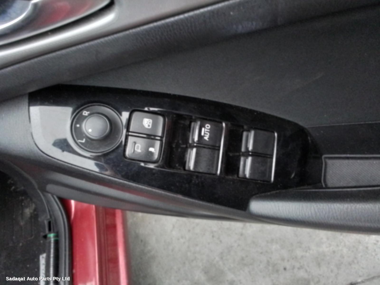 Mazda 3 Radiator Support