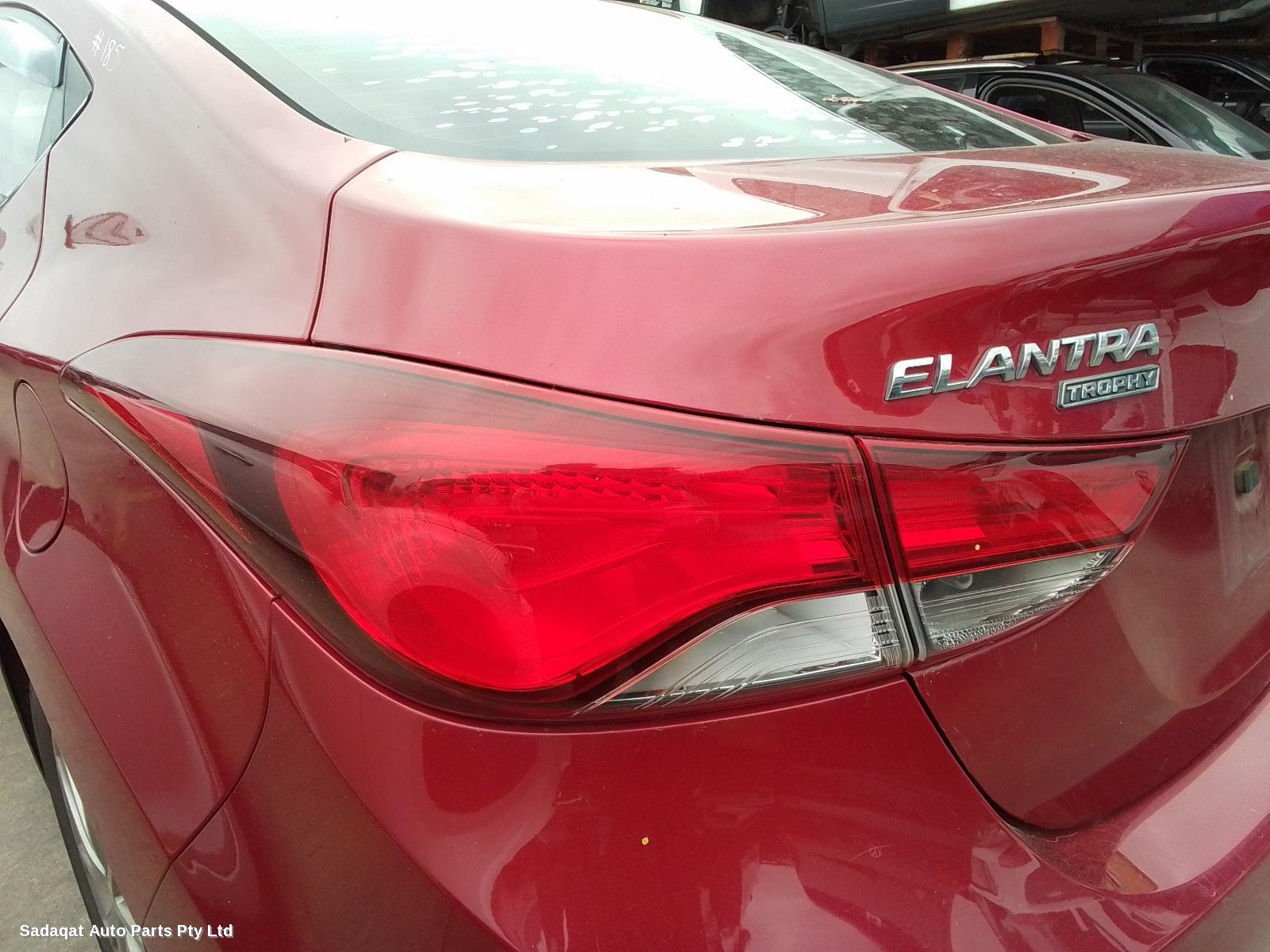 Hyundai Elantra Left Indicator/fog/side