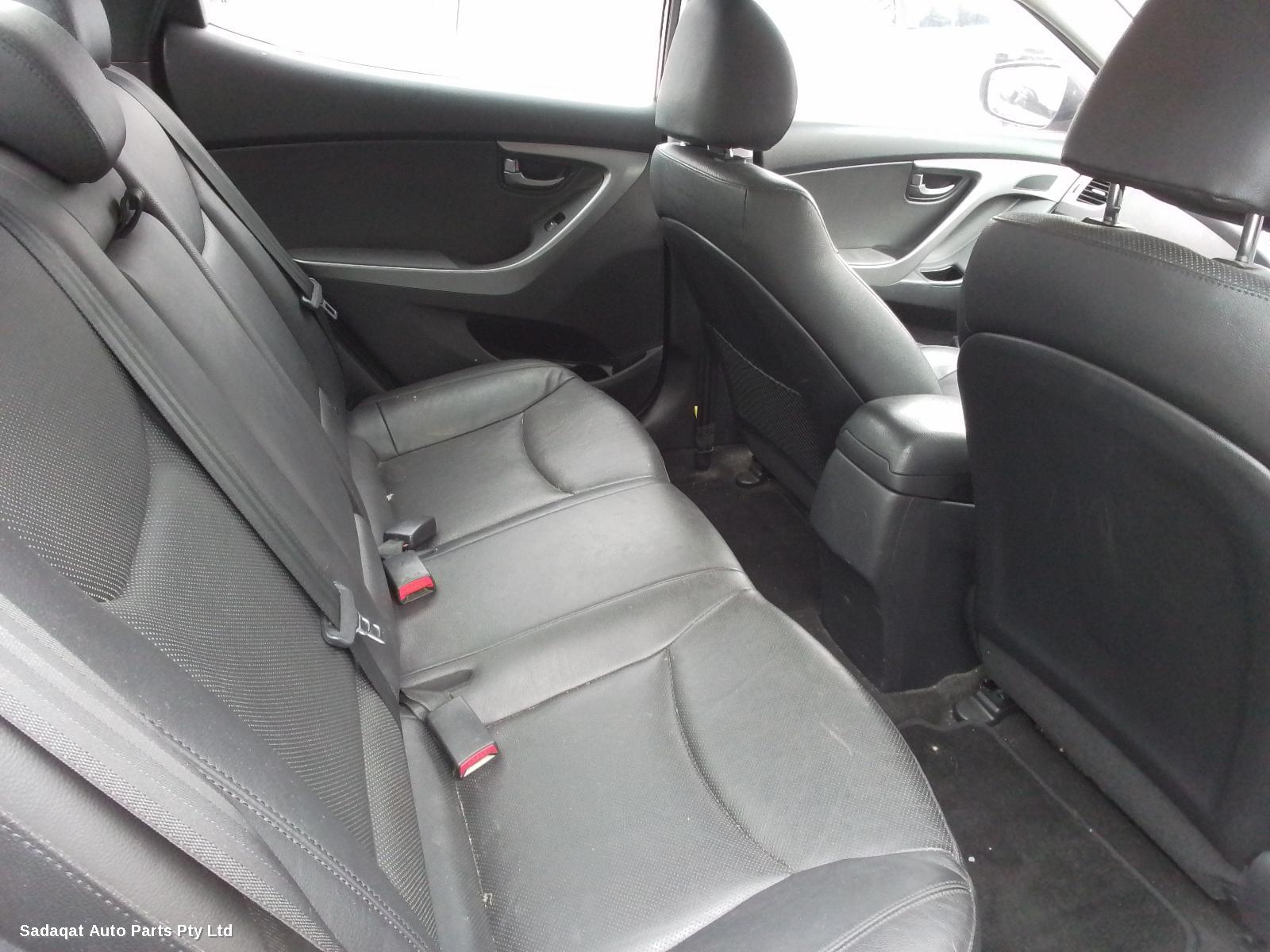 Hyundai Elantra Left Indicator/fog/side