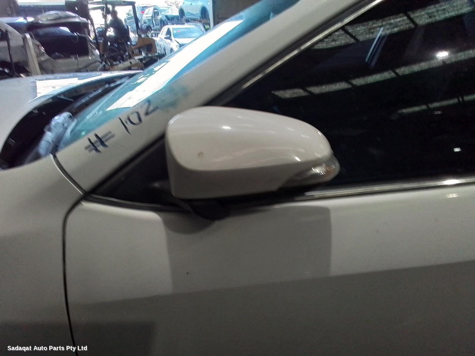 Toyota Camry Rear Garnish