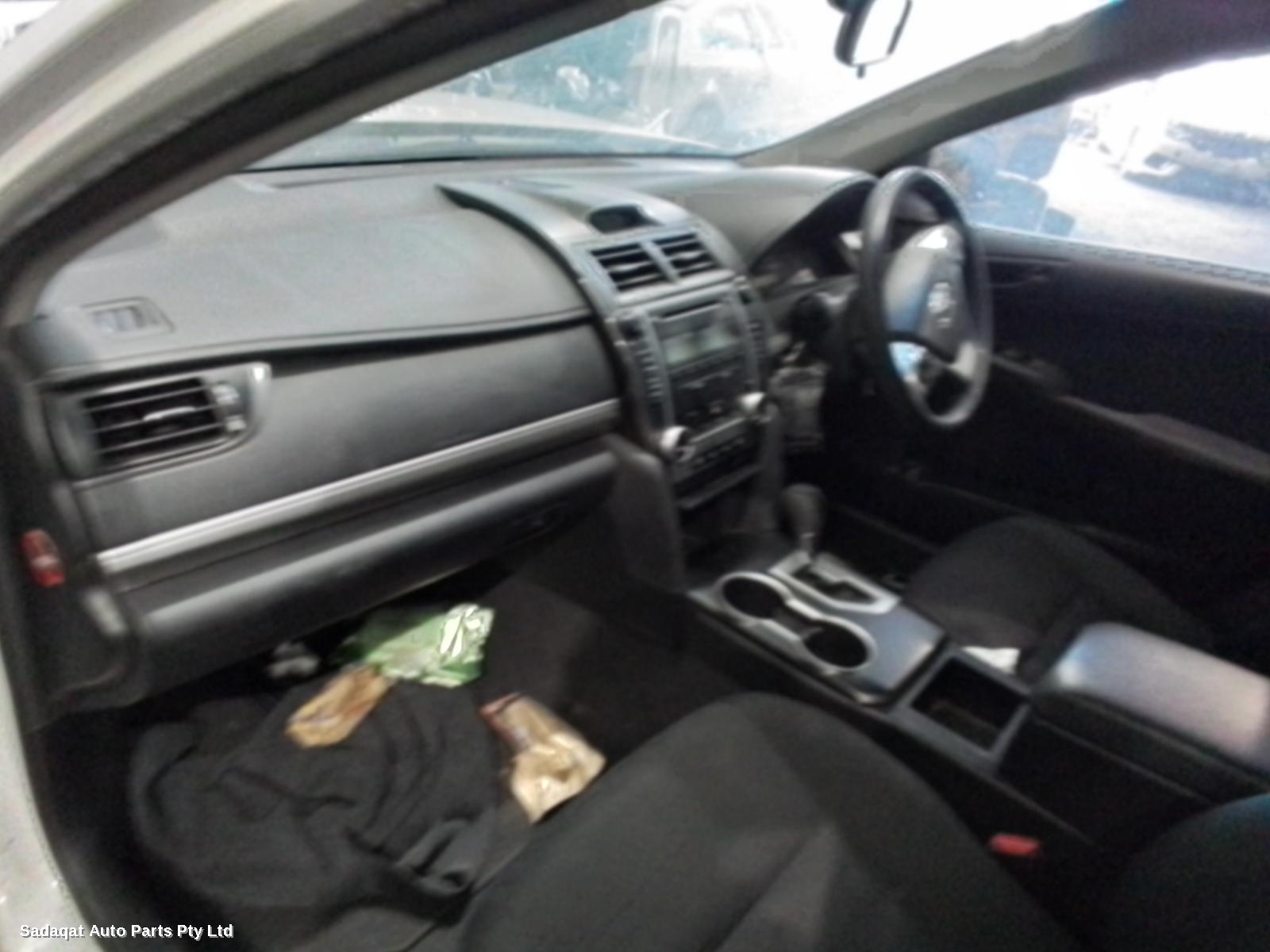 Toyota Camry Rear Garnish