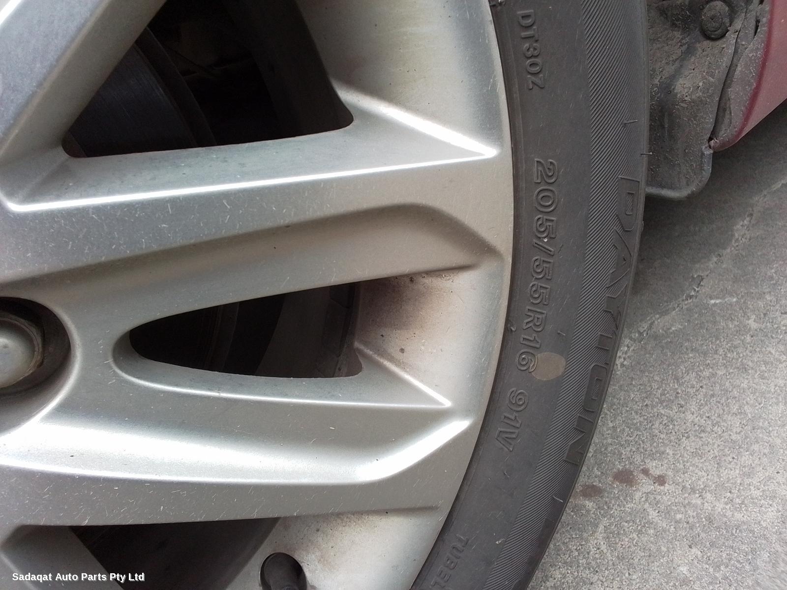 Hyundai Elantra Left Indicator/fog/side