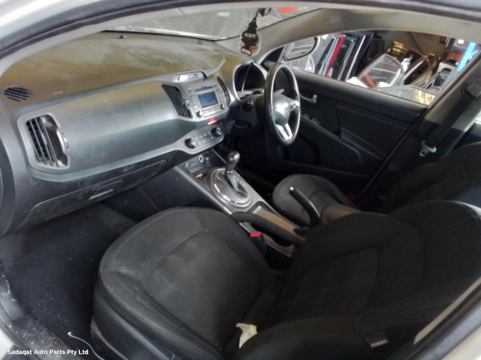 Kia Sportage Left Taillight