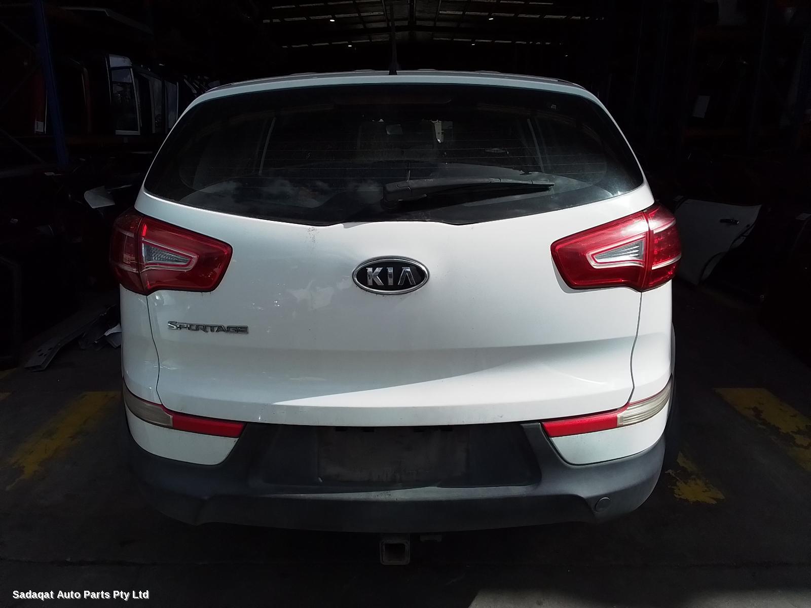 Kia Sportage Left Taillight