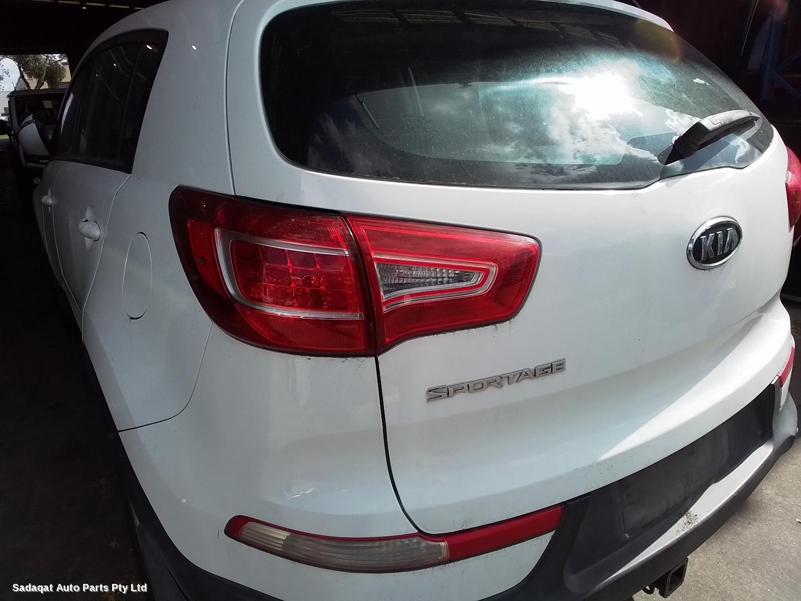 Kia Sportage Left Taillight