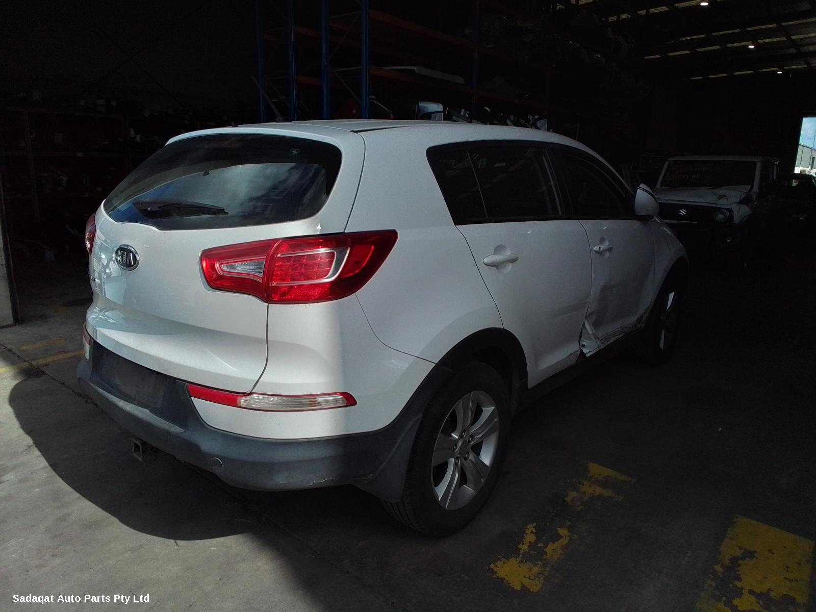 Kia Sportage Left Taillight