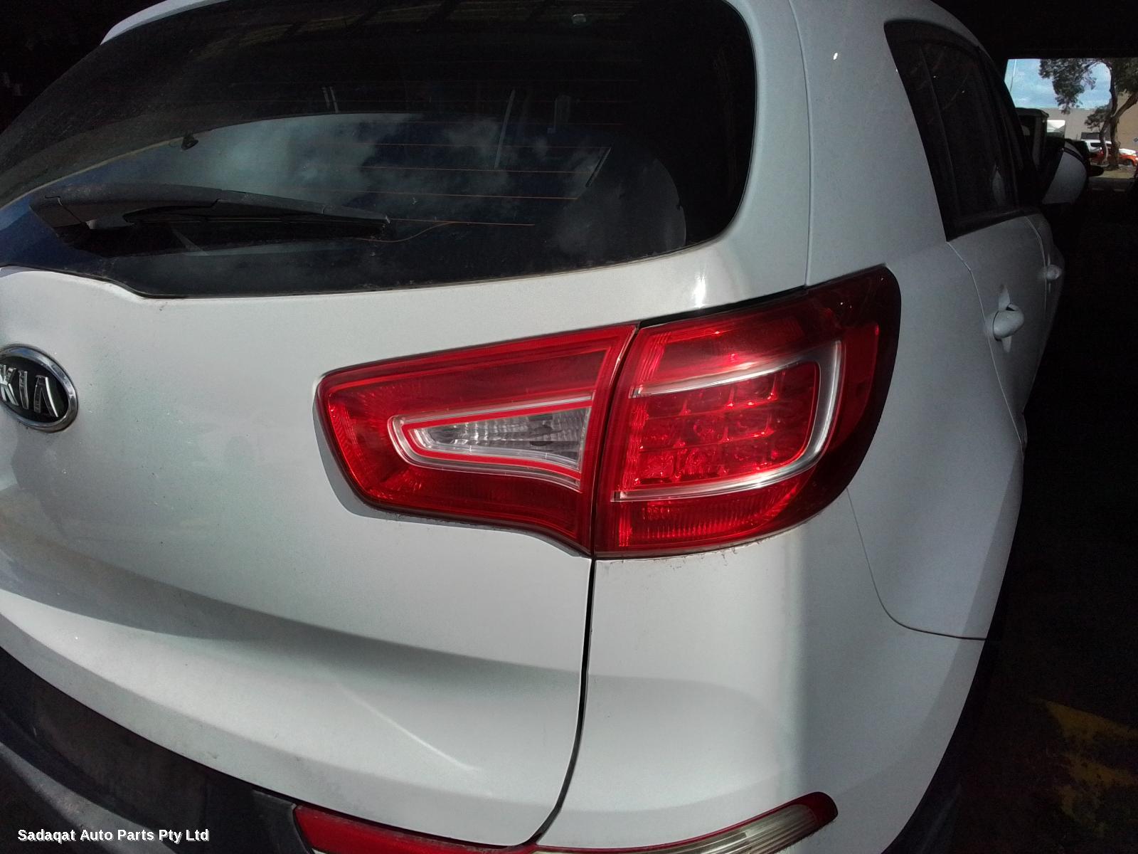 Kia Sportage Left Taillight