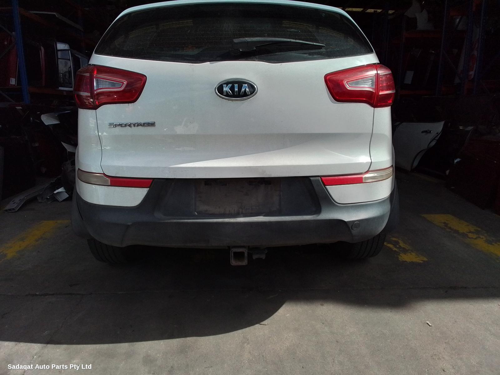 Kia Sportage Left Taillight