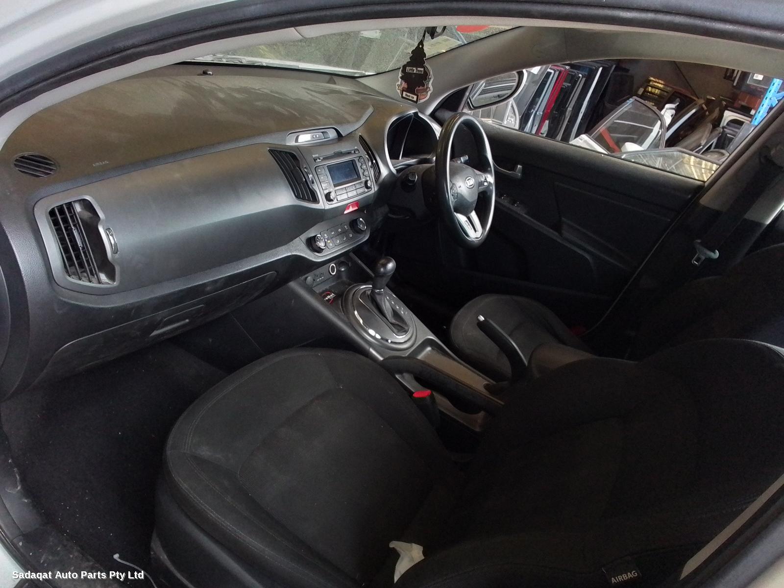 Kia Sportage Left Taillight