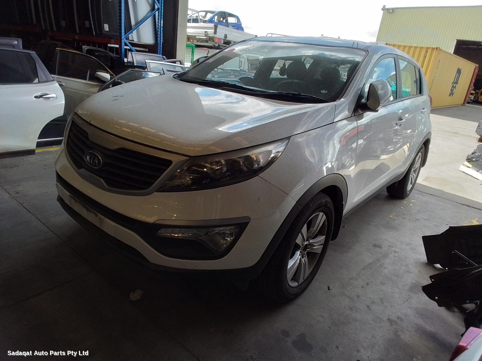 Kia Sportage Left Taillight