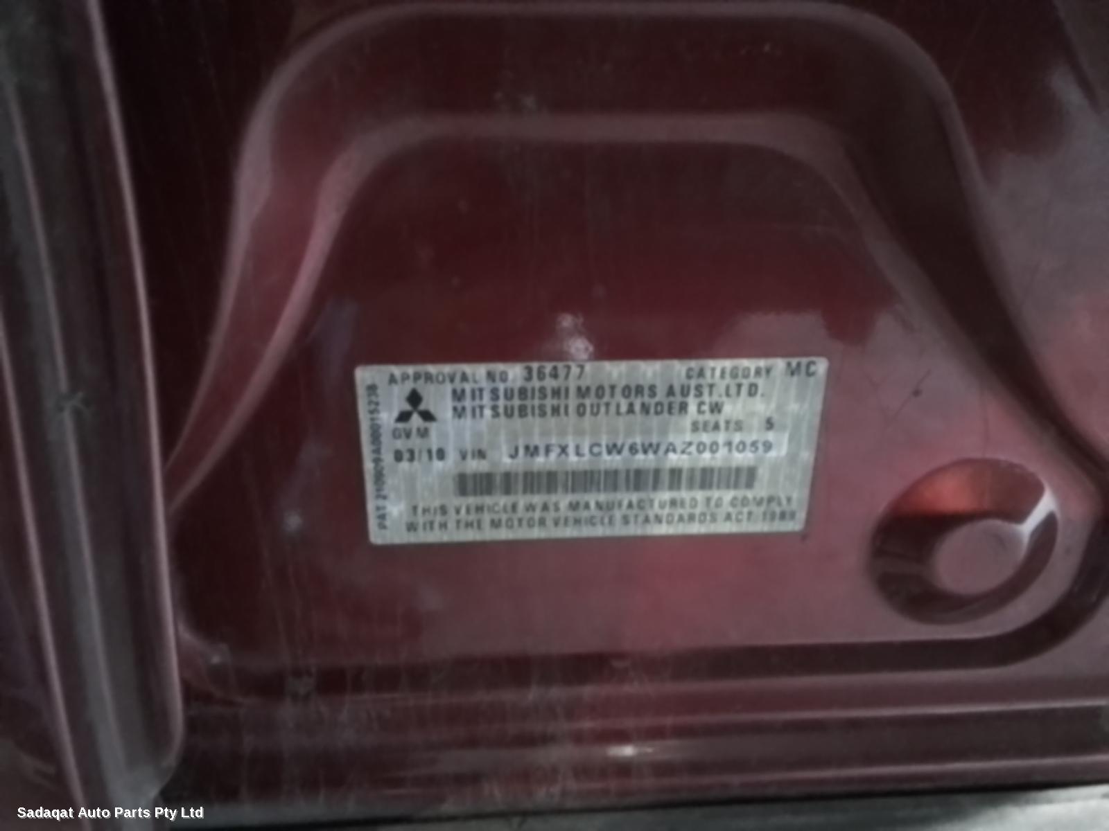 Mitsubishi Outlander Left Taillight