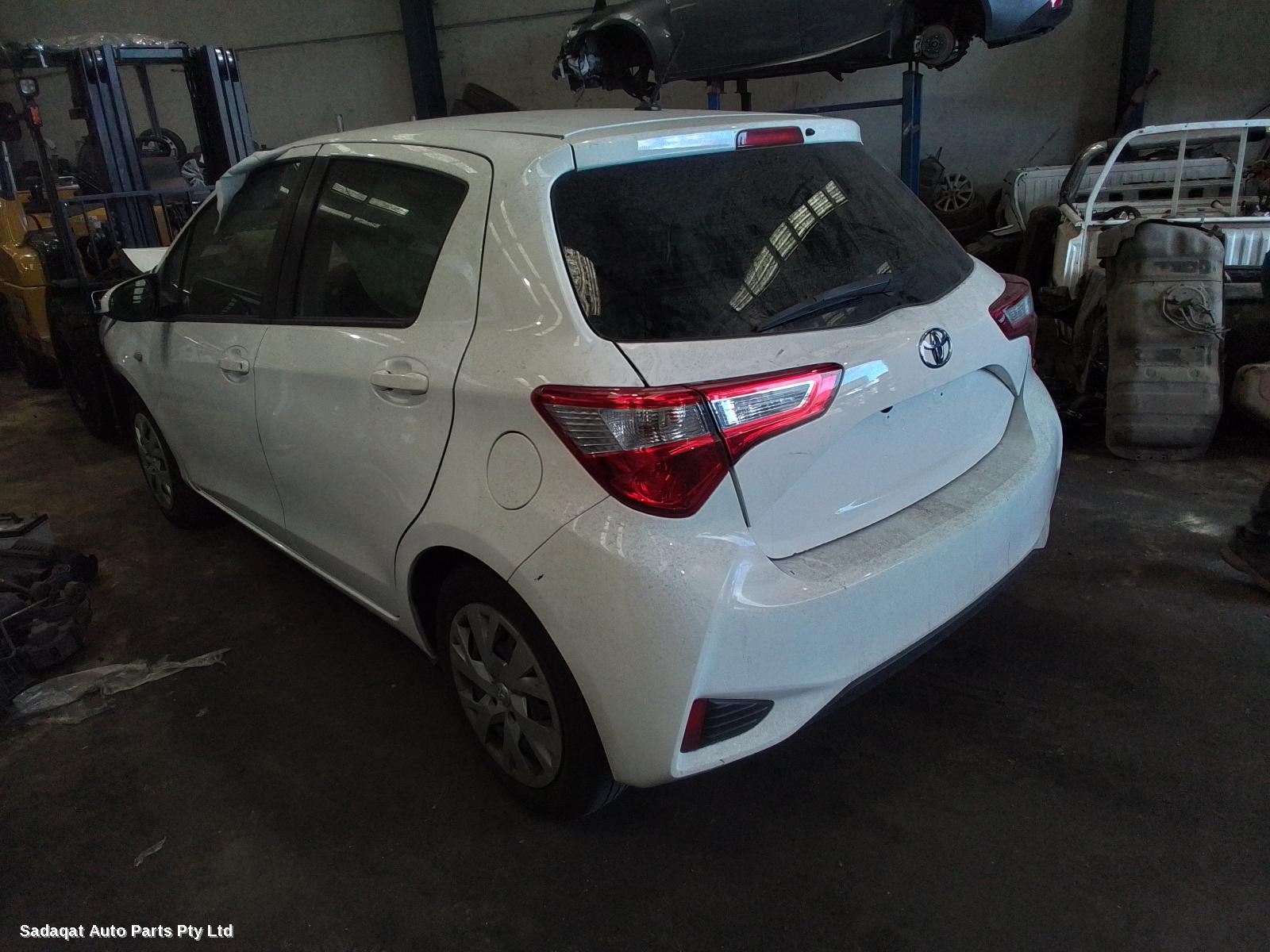 Toyota Yaris Right Front Door Window