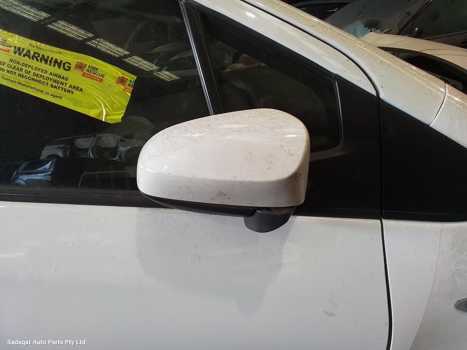 Toyota Yaris Right Front Door Window