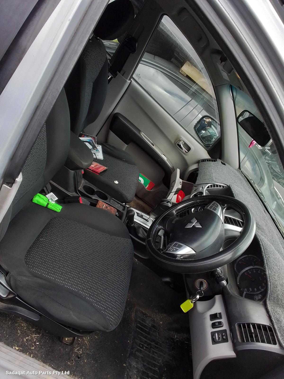 Mitsubishi Triton Left Taillight