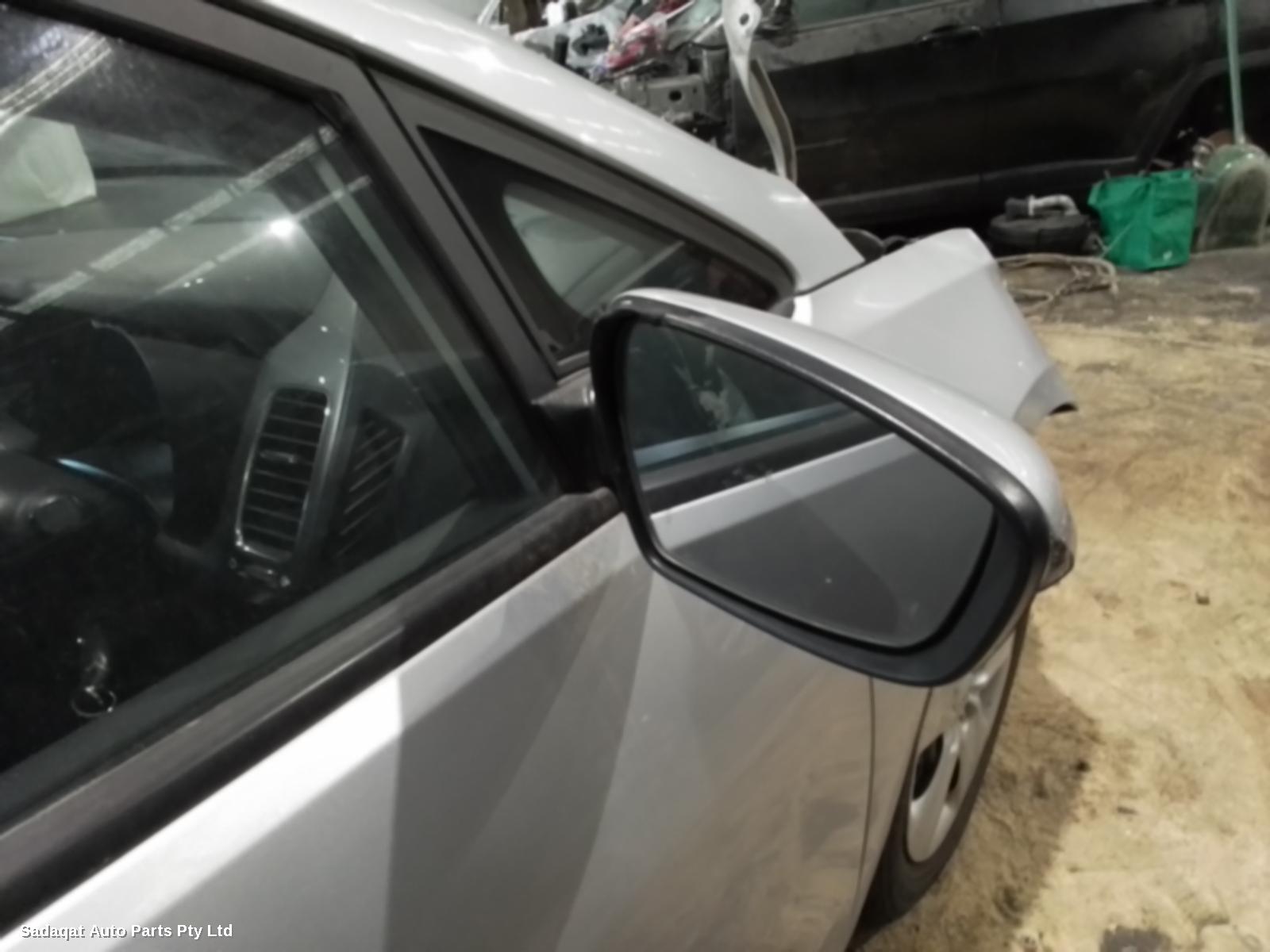 Kia Cerato Left Guard