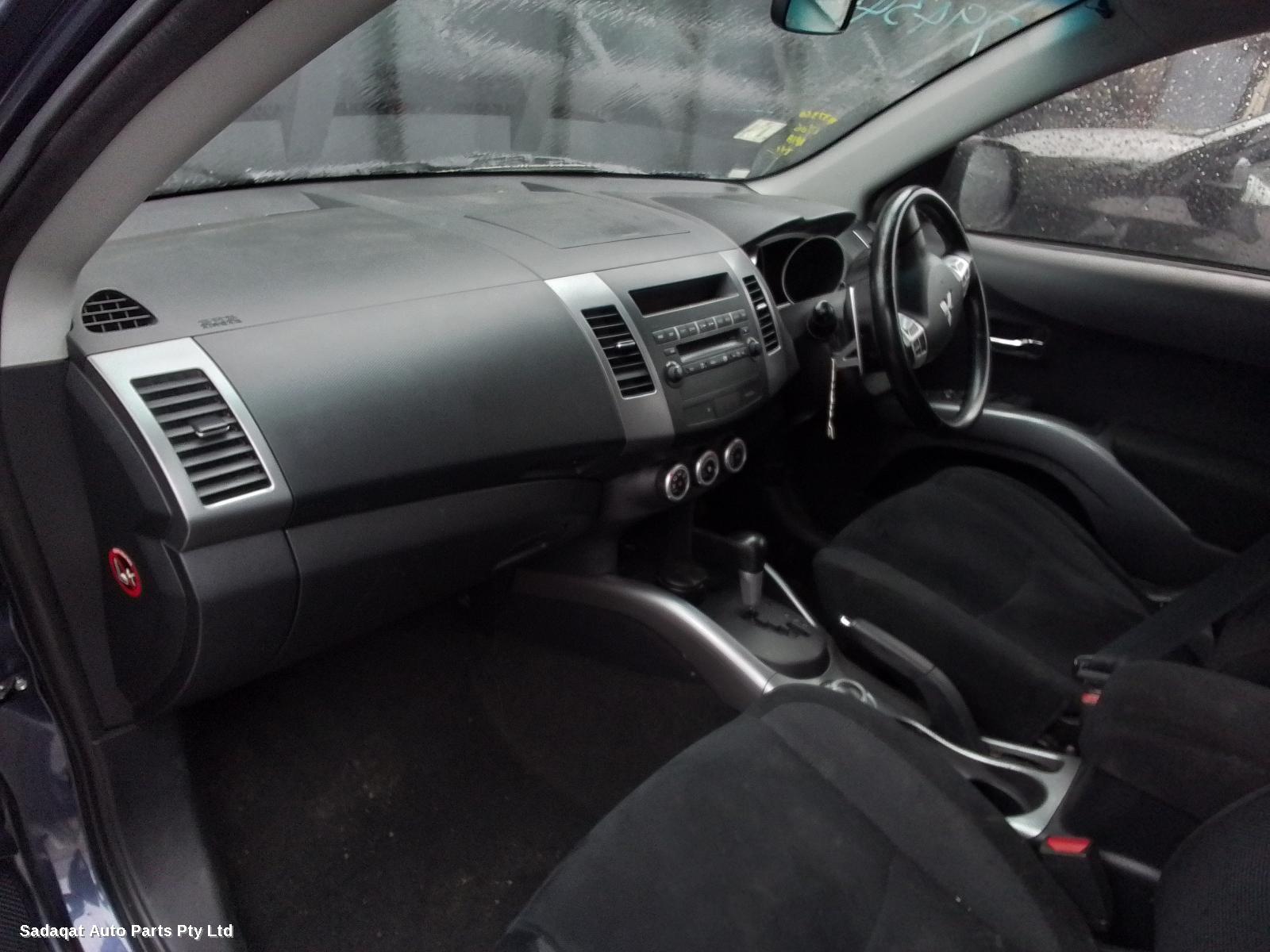 Mitsubishi Outlander Left Door Mirror