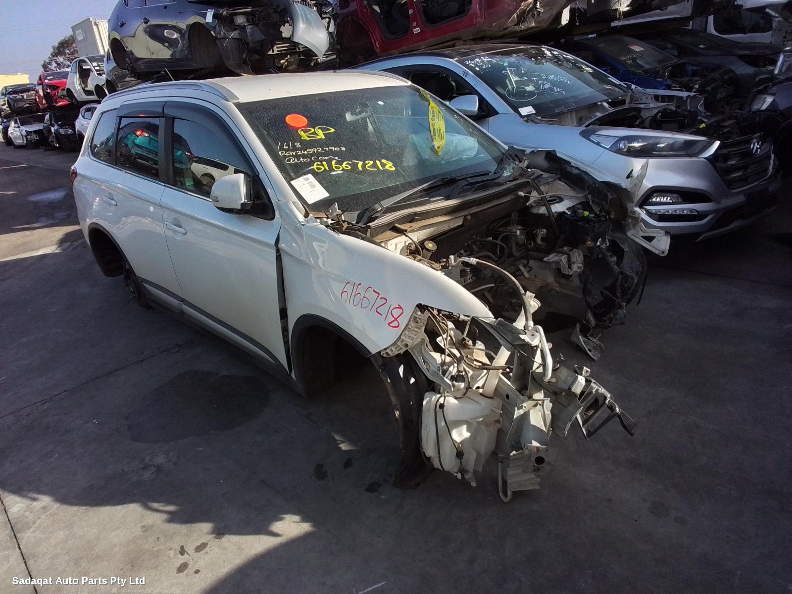 Mitsubishi Outlander Antenna