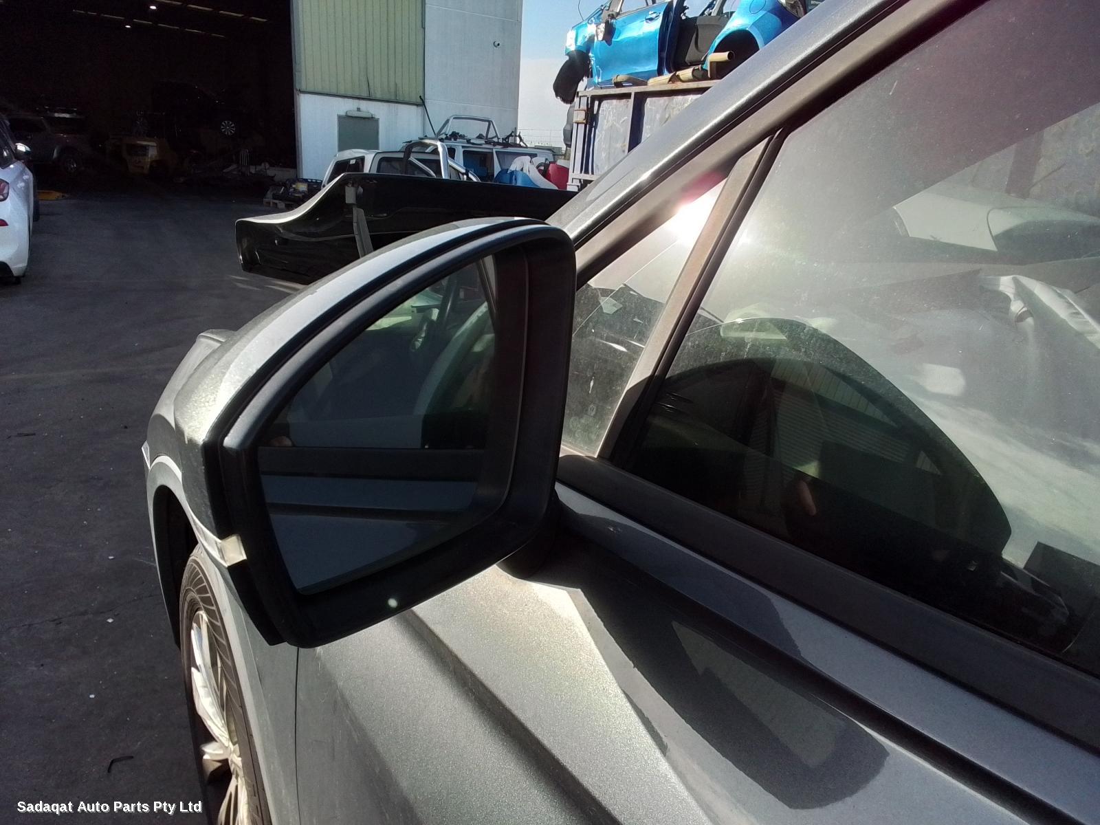 Volkswagen Tiguan Left Door Mirror