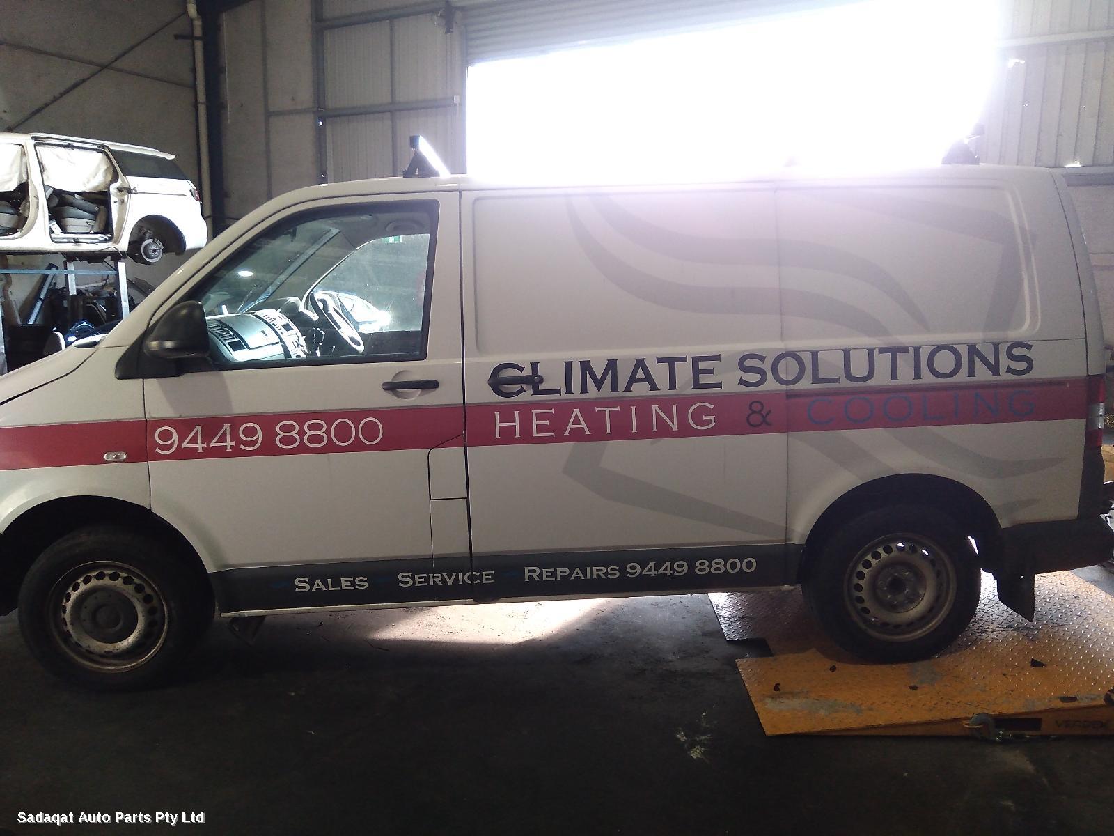 Volkswagen Transporter Left Taillight