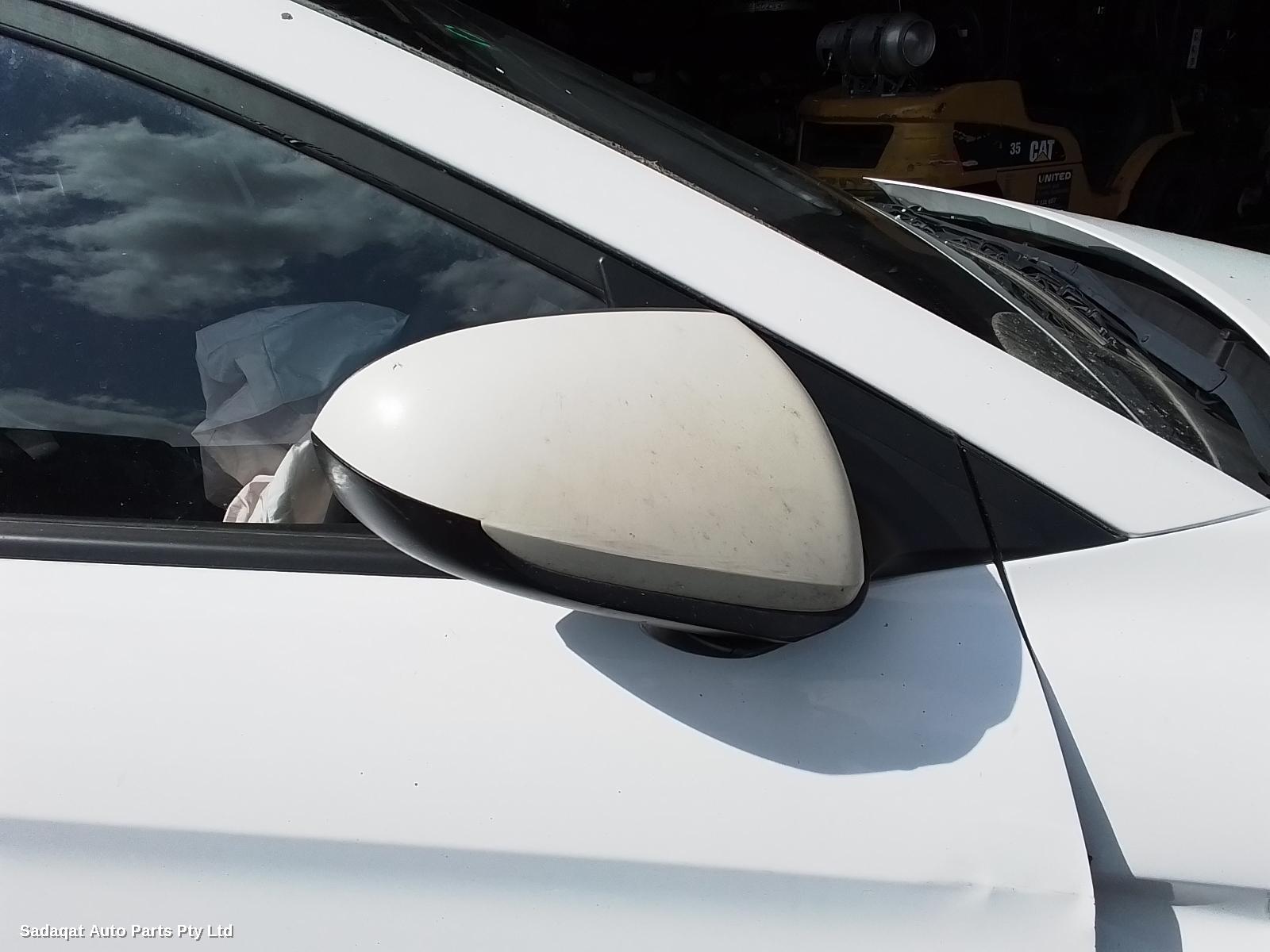 Hyundai Elantra Left Guard