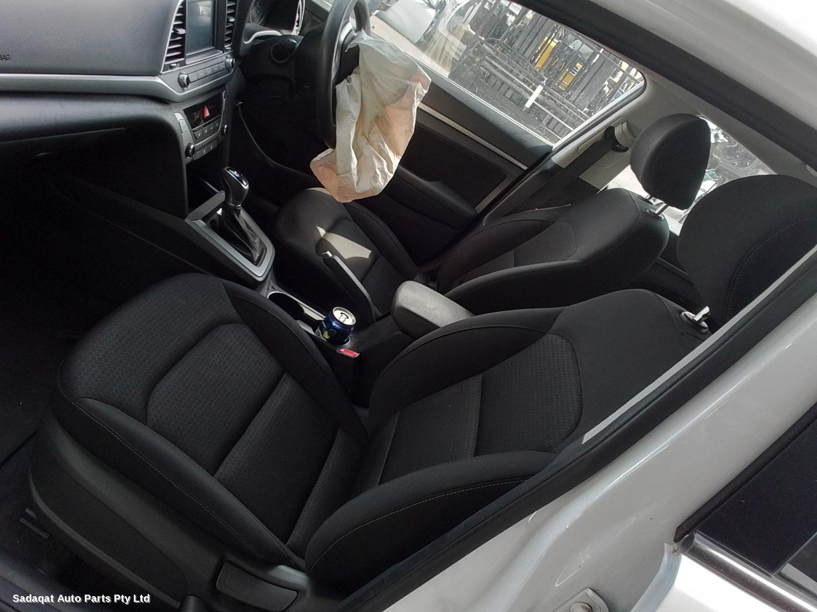 Hyundai Elantra Left Guard