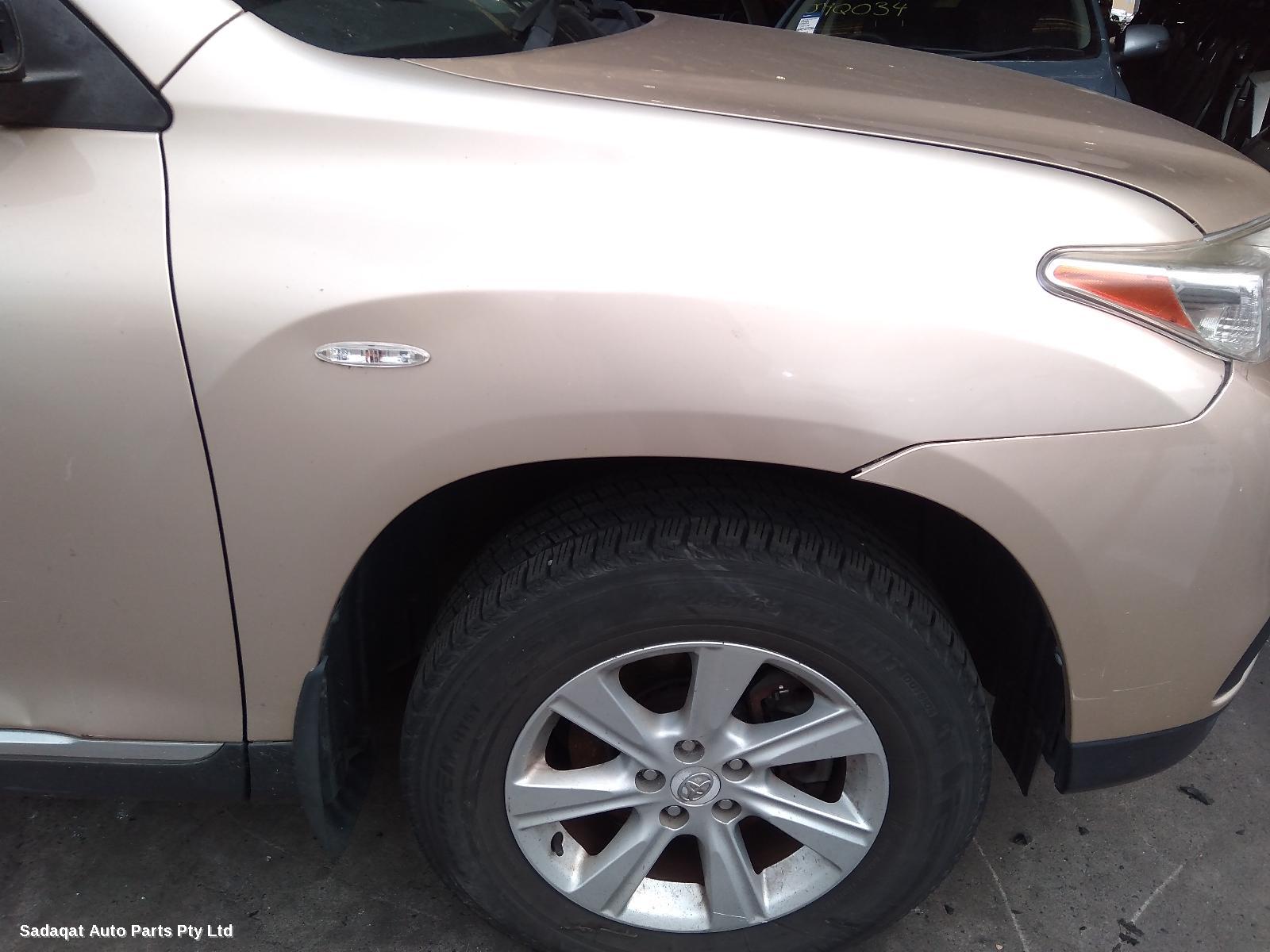 Toyota Kluger Left Door Mirror