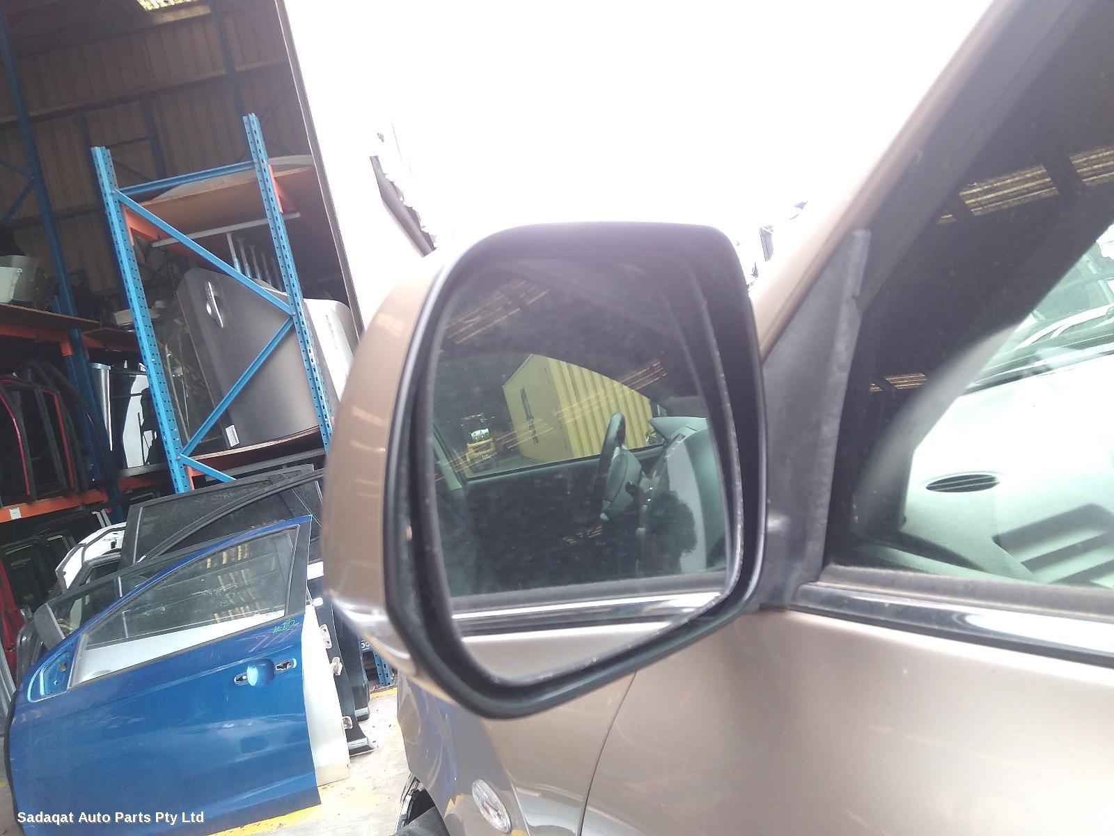 Toyota Kluger Left Door Mirror