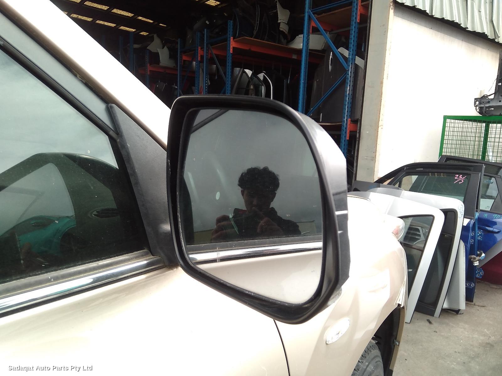 Toyota Kluger Left Door Mirror