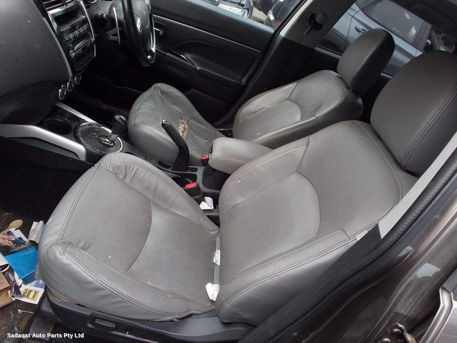 Peugeot 4008 Washer Bottle